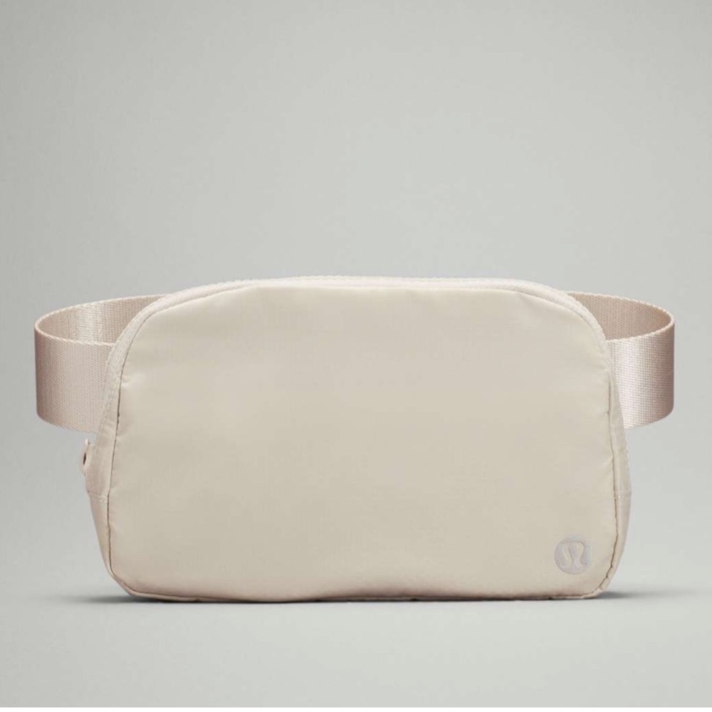 Lululemon White Opal Everywhere Belt Bag